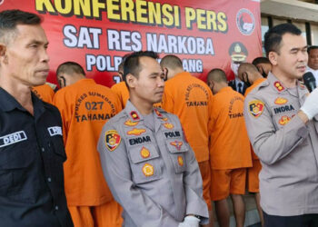 Kapolres Sumedang, AKBP Indra Setiawan saat konferensi pers terkait pengungkapan kasus narkotika, di Mapolres Sumedang, Senin (14/8/2023).