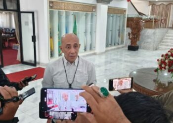 Kepala Biro Administrasi Hukum, Kepegawaian dan Humas Dr. H. Arief M. Edie., M.Si saat memberikan keterangan terkait oknum yang mengaku pegawai IPDN