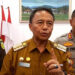 Pj. Bupati Sumedang, Herman Suryatman saat memberikan keterangan pers di Gedung Negara, Senin (8/1/2024).